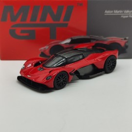 Aston Martin Valkyrie 1:64