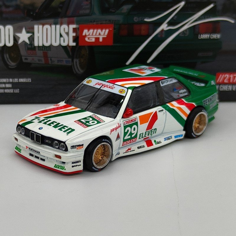 BMW E30 M3 Kaido Works Larry Chen V1 1:64