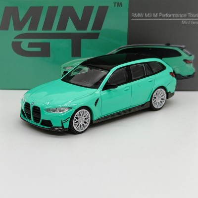 BMW M3 M Performance Touring G81 1:64