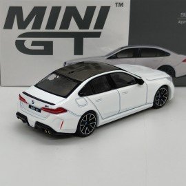 BMW M5 G90 1:64