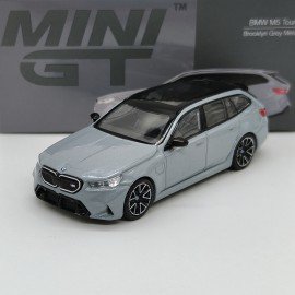 BMW M5 Touring G99 1:64