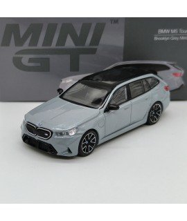 BMW M5 Touring G99 1:64