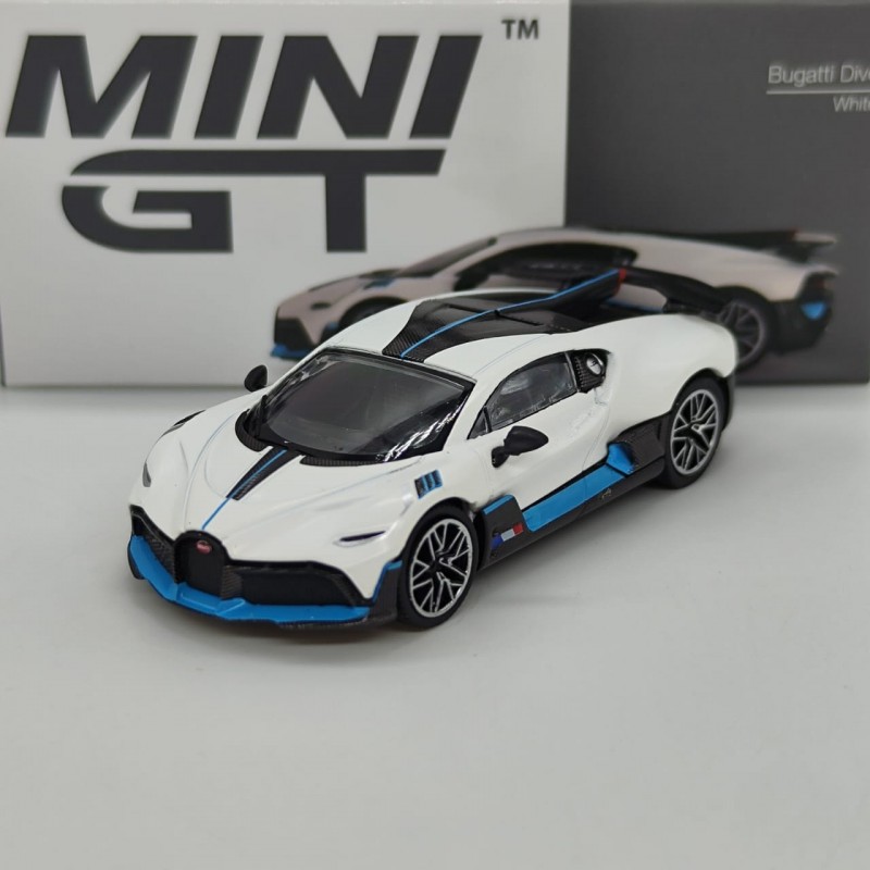 Bugatti Divo 1:64