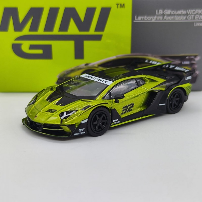 Lamborghini Aventador GT EVO LBWK 1:64