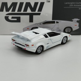 Lamborghini Countach 25th Anniversary 1:64