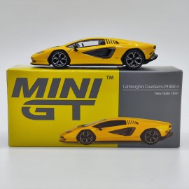 Lamborghini Countach LPI 800-4 1:64