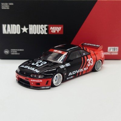 Nissan Skyline GT-R R33 Kaido Works Advan 1:64