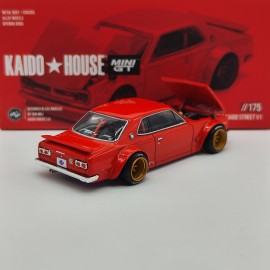 Nissan Skyline 2000GT-R Street V1 1:64