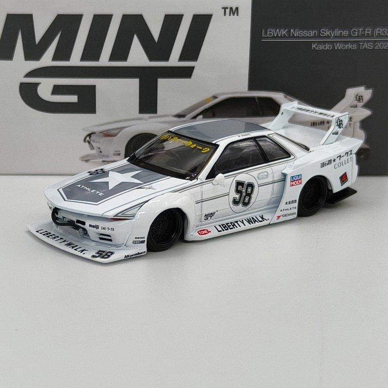 Nissan Skyline GT-R R32 LBWK 1:64