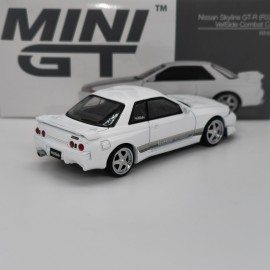 Nissan Skyline GT-R R32 VeilSide Combat C-I 1:64