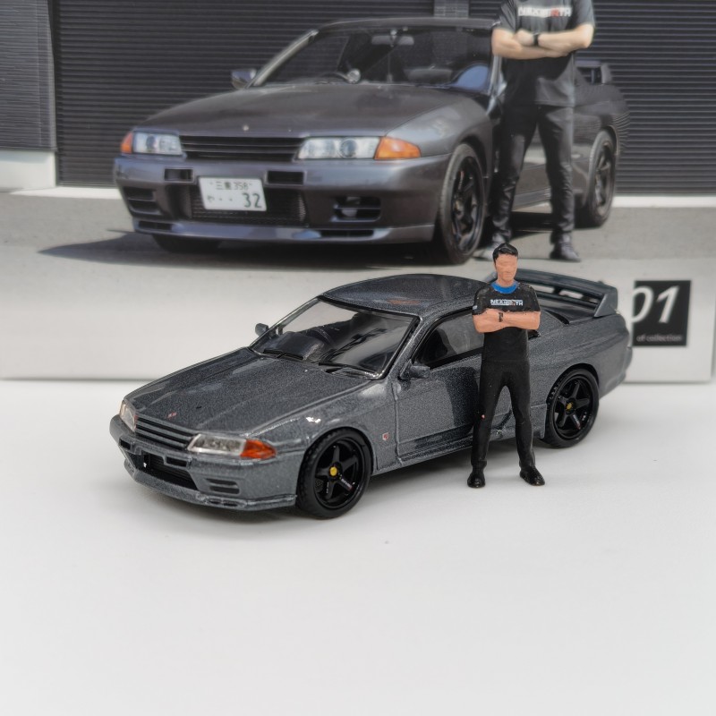Nissan Skyline GT-R R32 With Figure 1:64