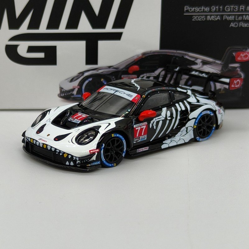 Porsche 911 GT3 R #77 1:64