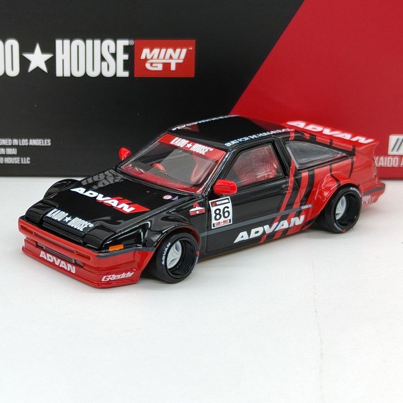 Toyota AE86 Sprinter Trueno Kaido Advan 1:64