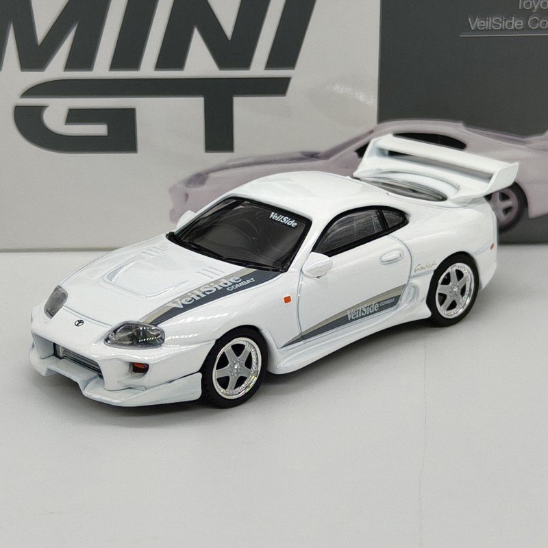 Toyota Supra VeilSide Combat V-I 1:64