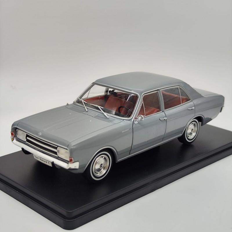 Opel Record 1900 1967 1:24