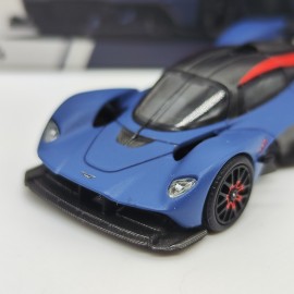 Aston Martin Valkyrie 1:64