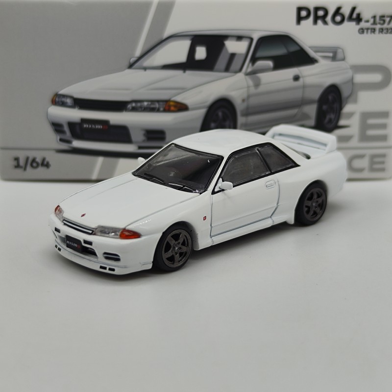Nissan Skyline GTR R32 1:64