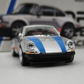 Porsche 911 Singer 964 1:64