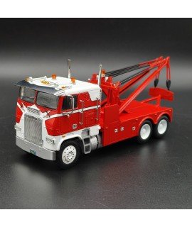 Freightliner FLA Tow Truck 1987 1:43