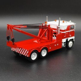 Freightliner FLA Tow Truck 1987 1:43