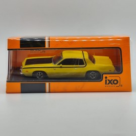 Plymouth Fury Road Runner 1975 1:43