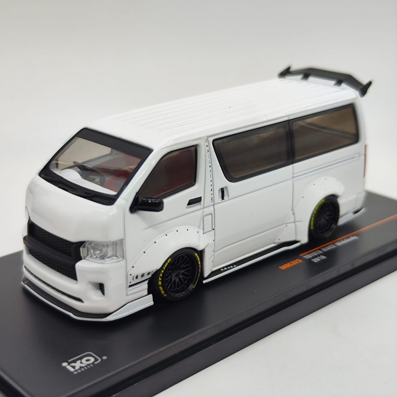 Toyota Hiace Widebody 2018 1:43