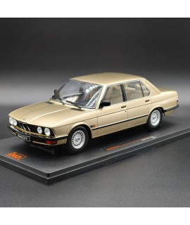 BMW 529i E28 1987 1:18