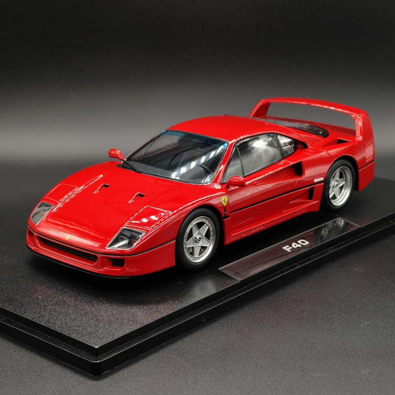 Ferrari F40 1:18