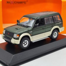 Mitsubishi Pajero 1:43