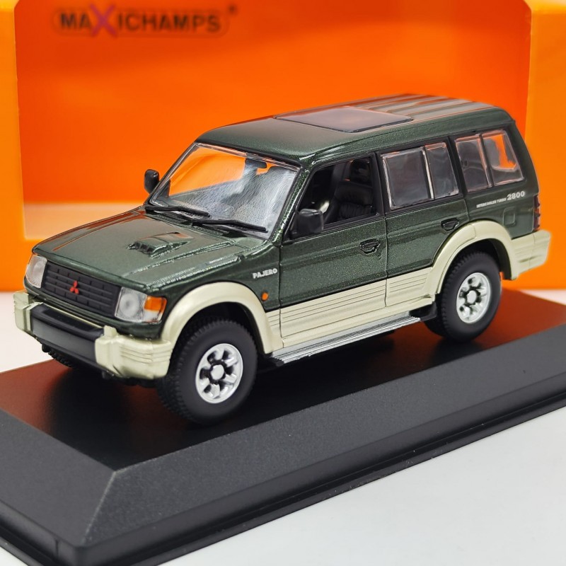 Mitsubishi Pajero 1:43