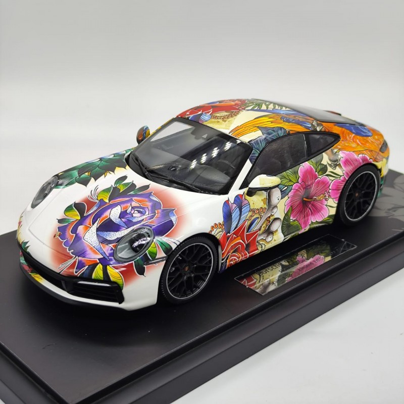 Porsche 911 Carrera 4S Flower Design 2019 (Limited 500) 1:18