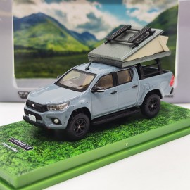 Toyota Hilux 1:64