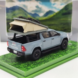 Toyota Hilux 1:64
