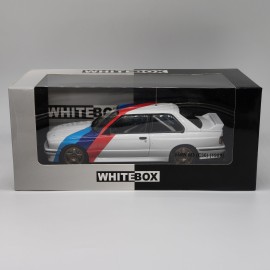 BMW E30 M3 1989 1:24
