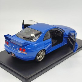 Nissan Skyline GT-R R33 1:24