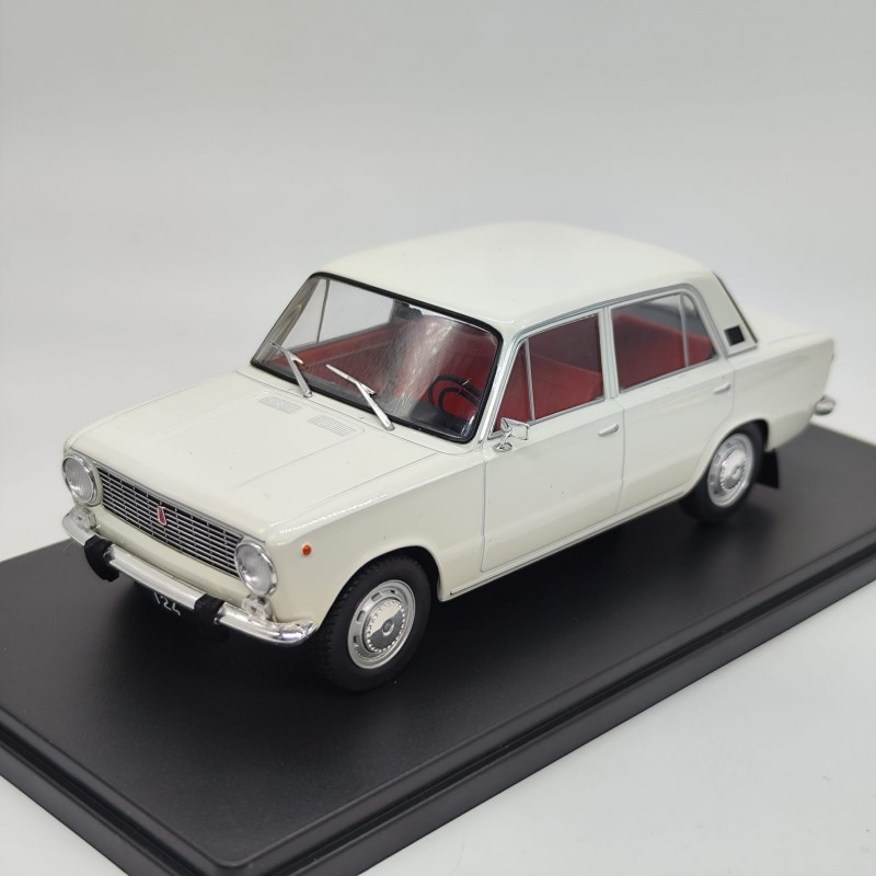 VAZ 21-01 Fiat 124 1:24