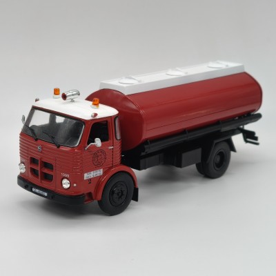 Pegaso Comet 1095 Madrid FD 1968 1:43