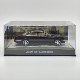 Jaguar XJ8 - Casino Royale 1:43